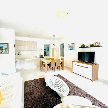 Lavender Bay Apartment C21 Дони-Моринь Экстерьер фото