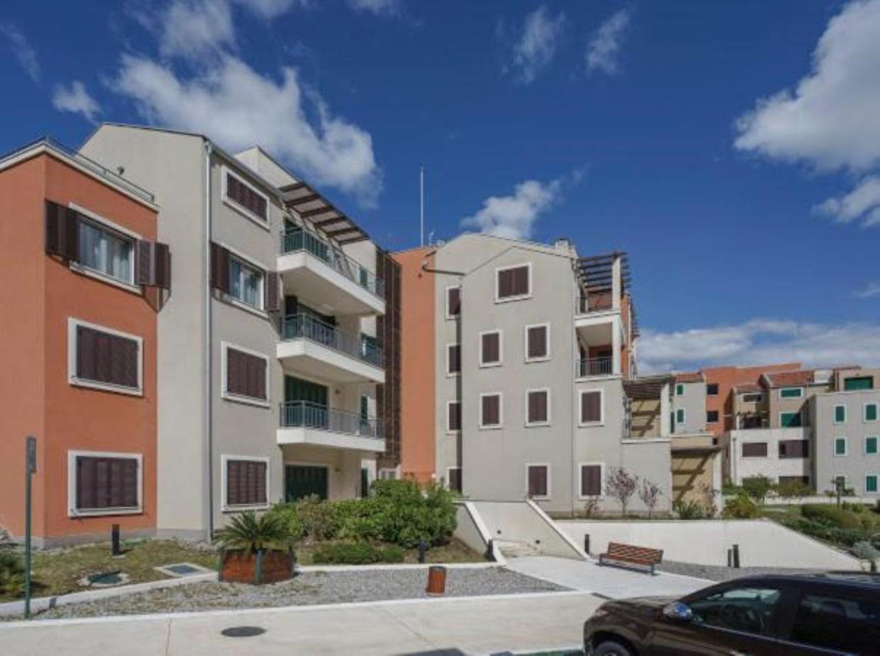 Lavender Bay Apartment C21 Дони-Моринь Экстерьер фото
